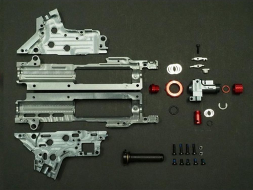 RETRO ARMS】CNC Split Gearbox V2 with int. Hop Up Chamber ULTRA