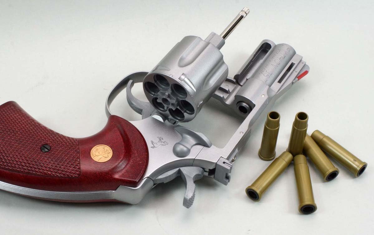 クラウンモデル】COLT PYTHON .357マグナム 2．5インチ ステンレス