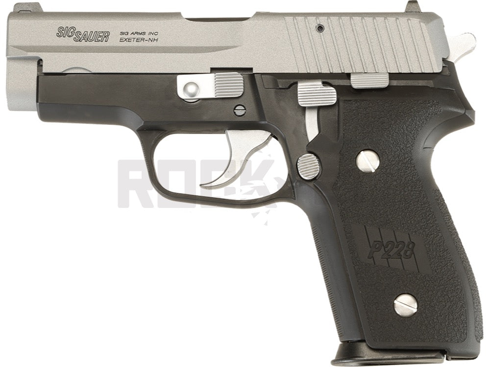 【タナカ】SIG P228 "Two-Tone" Evolution 2 ALL Heavy Weight モデルガン（2025年9月10日発売予定・予約）