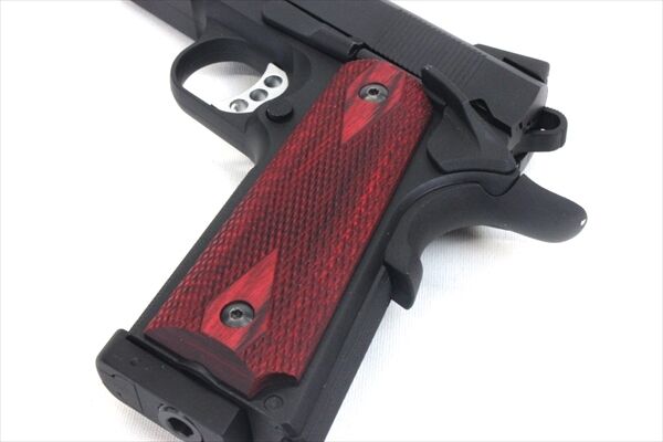 【PANDORA ARMS】ウッドグリップ｜Carbon8（カーボネイト）M45シリーズ｜ダイヤチェッカー/レッド