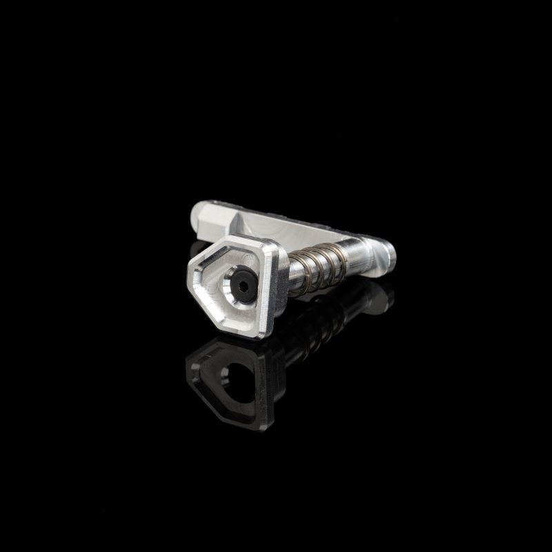 【MANCRAFT】M4/M16用CNCマグキャッチ シルバー
