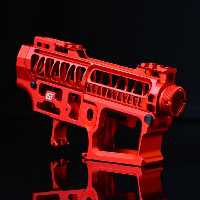 【MANCRAFT】M4/AR15 超軽量スピードソフトボディ