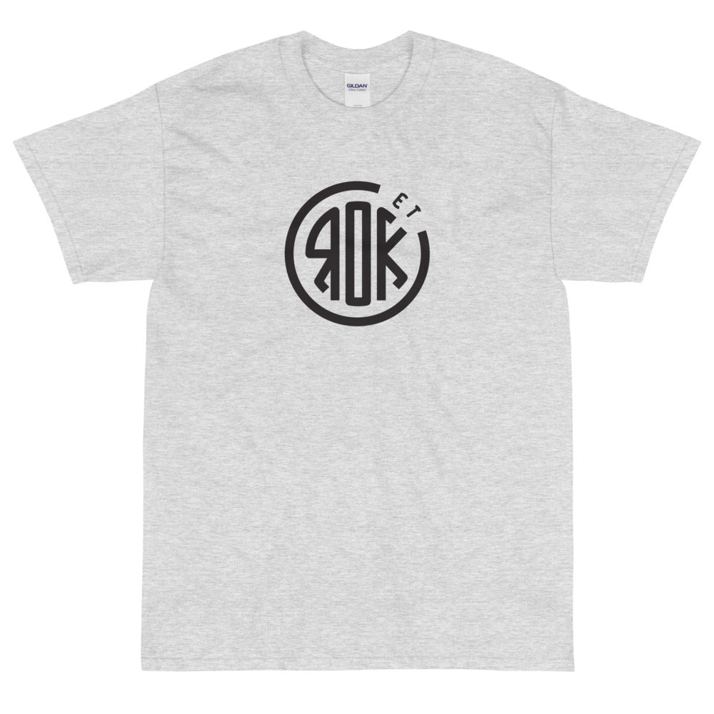 【受注生産】 ROCK-et x ksym.dsnLab "SIG" ブラックプリント 半袖ユニセックスTシャツ